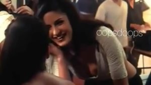 katrina kaif porn video bending showing clvge
