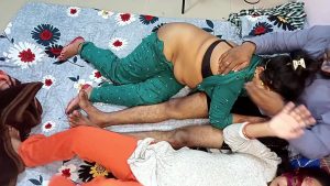 hindustani bf stepsister while stepmother